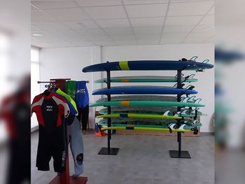 La Garita Surf - School & Rental tablas apiladas